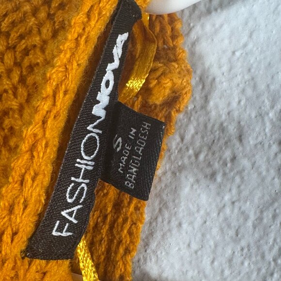 Fashion Nova Gold Knit Sweater Top - Picture 7 of 7